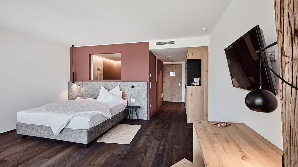 Haller Suites & AO Restaurant