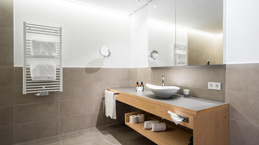 Haller Suites & AO Restaurant