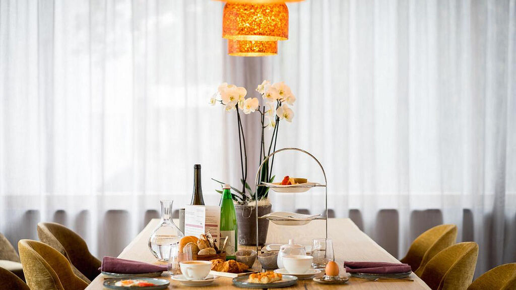 Haller Suites & AO Restaurant