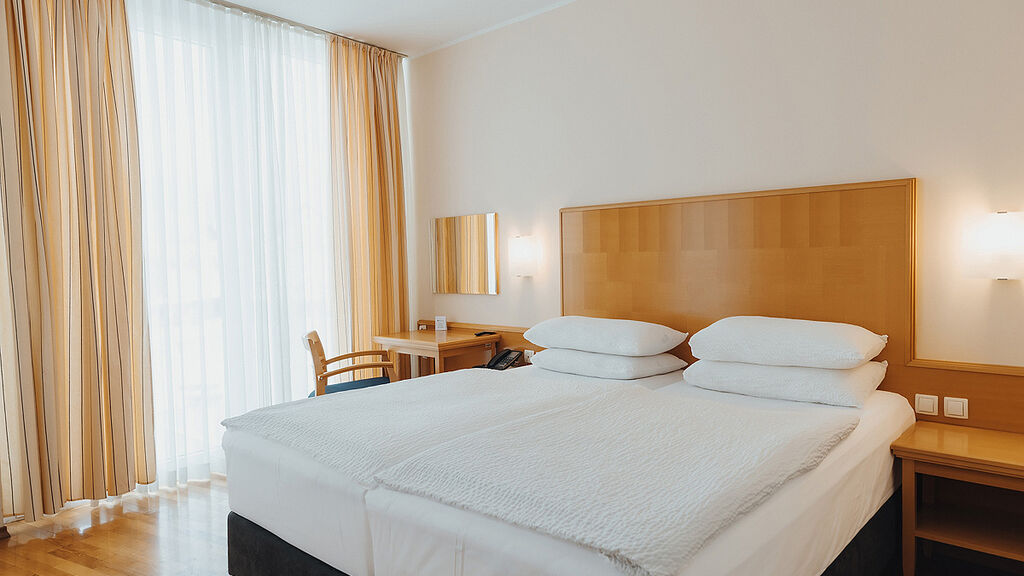 Hotel Ramada Hotel & Suites