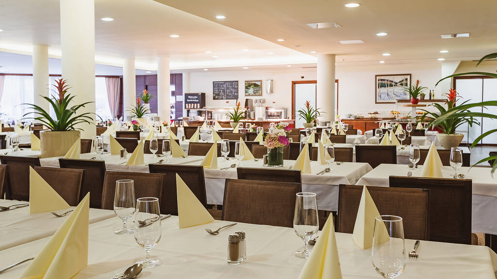 Hotel Ramada Hotel & Suites - se skipasem