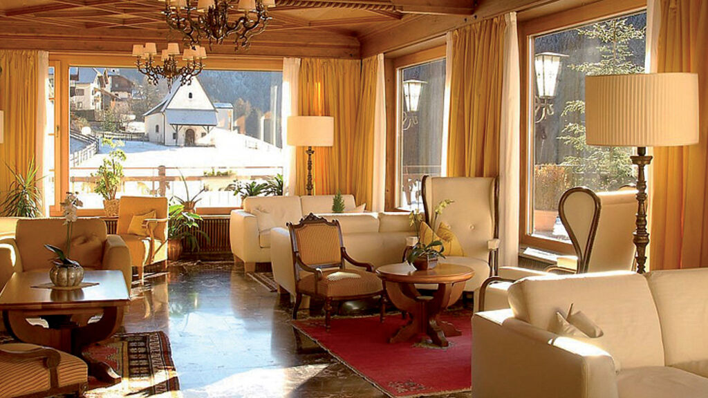 Romantik Post Cavallino Bianco