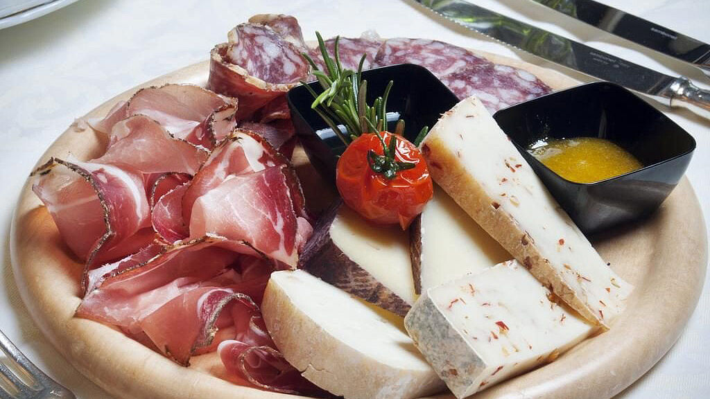 Spinale
