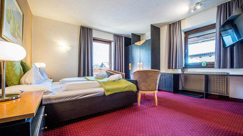 Alphotel Stocker