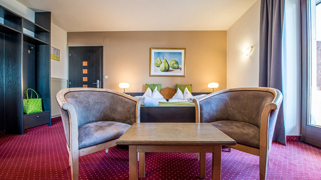 Alphotel Stocker
