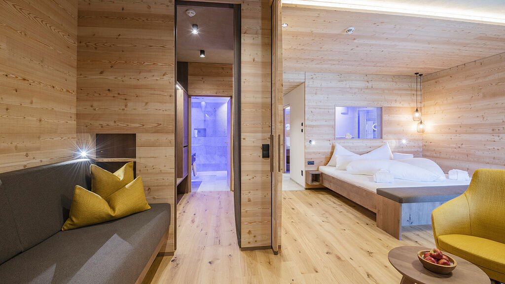 Tratterhof Mountain Sky