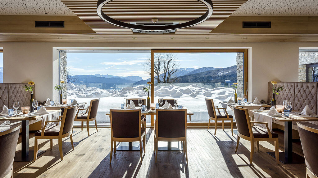 Tratterhof Mountain Sky