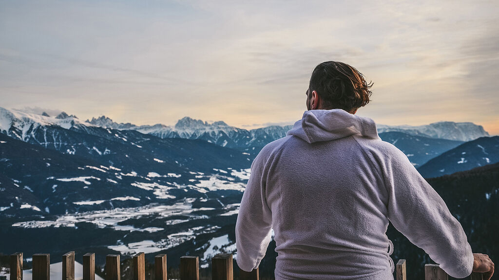 Tratterhof Mountain Sky