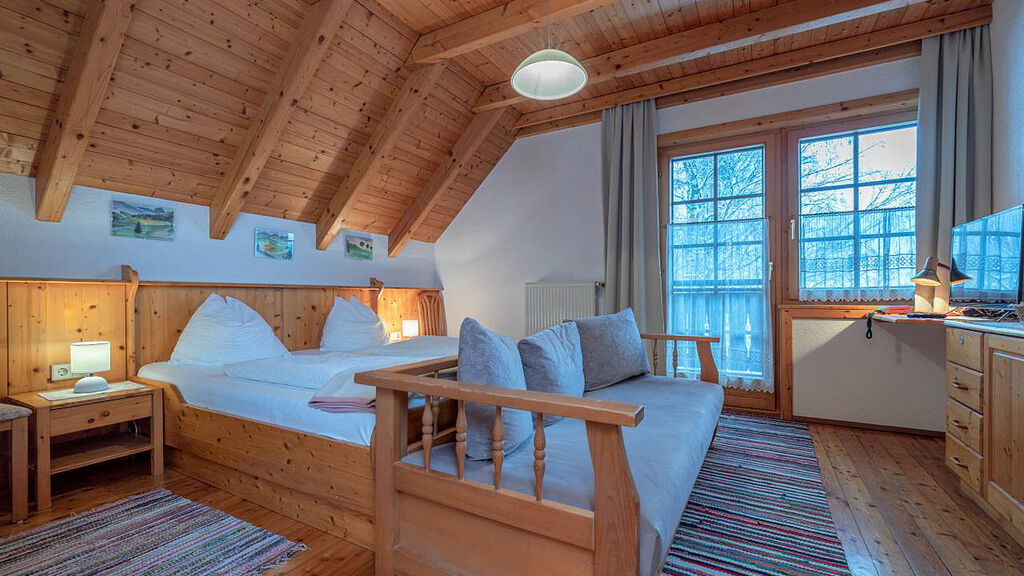 Landhof Zum Waidegger Wirt se skipasem