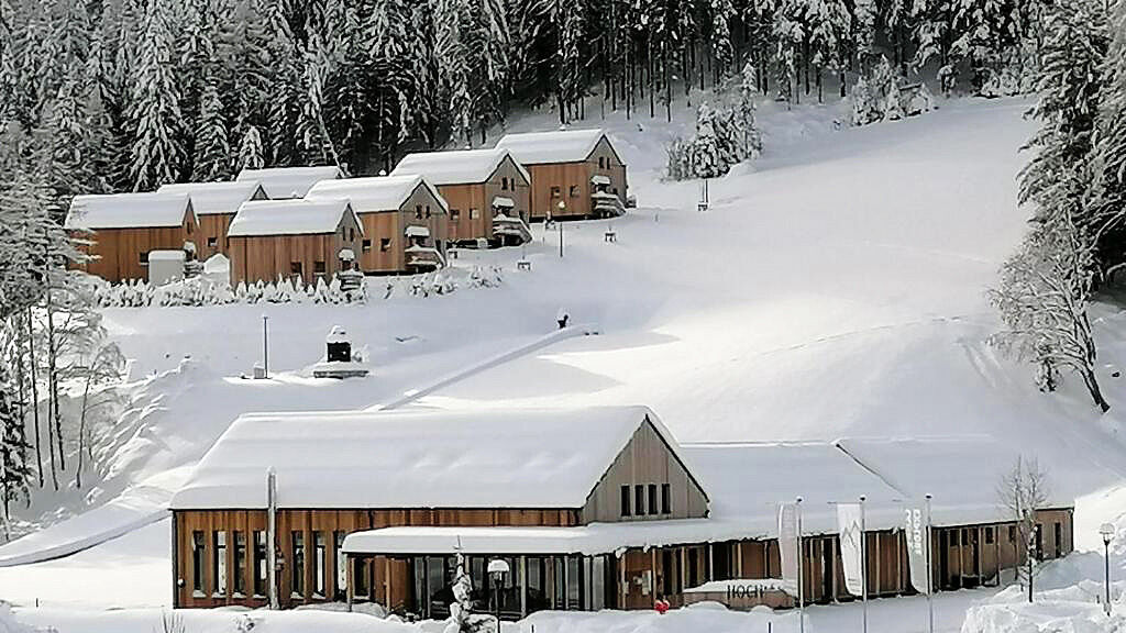 HOCHoben Chalets & Mobilhomes se skipasem