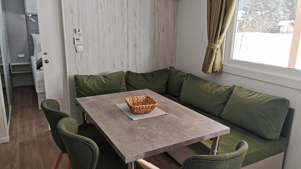 HOCHoben Chalets & Mobilhomes se skipasem