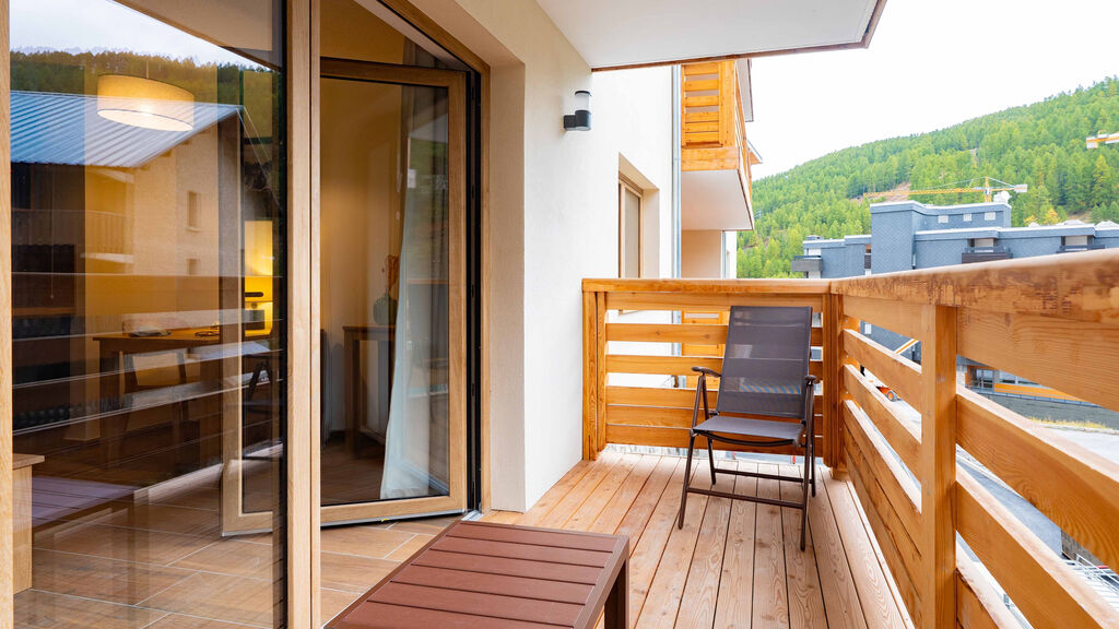 Residence Arya Living Stone