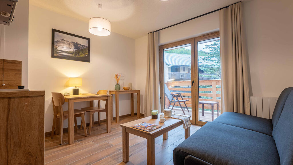 Residence Arya Living Stone