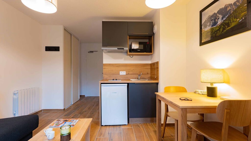 Residence Arya Living Stone