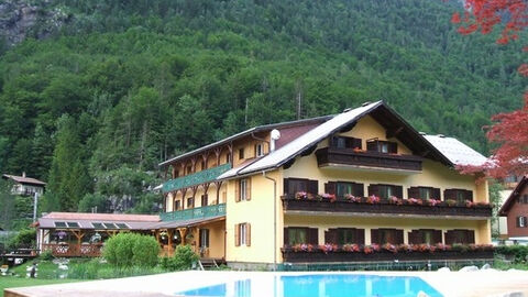 Náhled objektu Seehotel s bazénem, Obertraun, Salzkammergut / Ausseerland, Rakousko